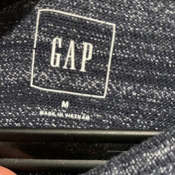 Men’s Gap Heathered Tee - Picture 2 of 2